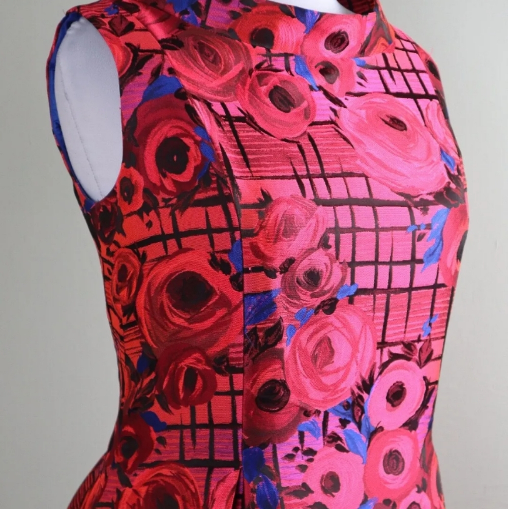 Sara Campbell Red and Blue Floral Fit-and-Flare Midi Dress - Picture 2 of 7